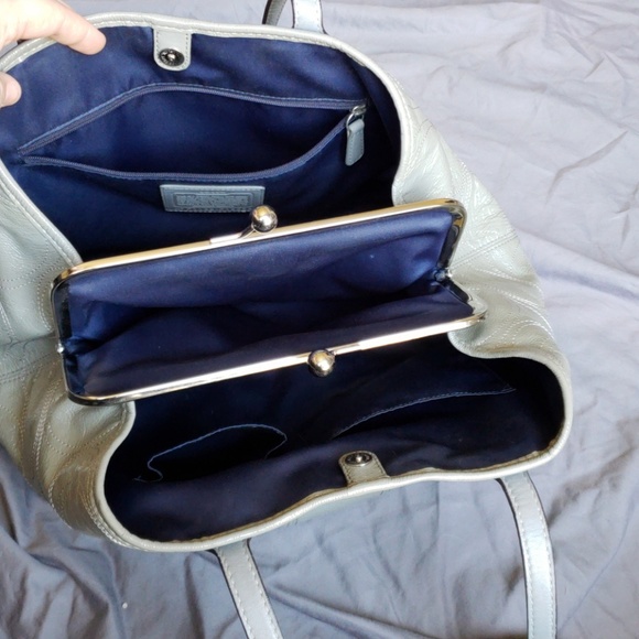 Authentic Coach Purse - Picture 3 of 4